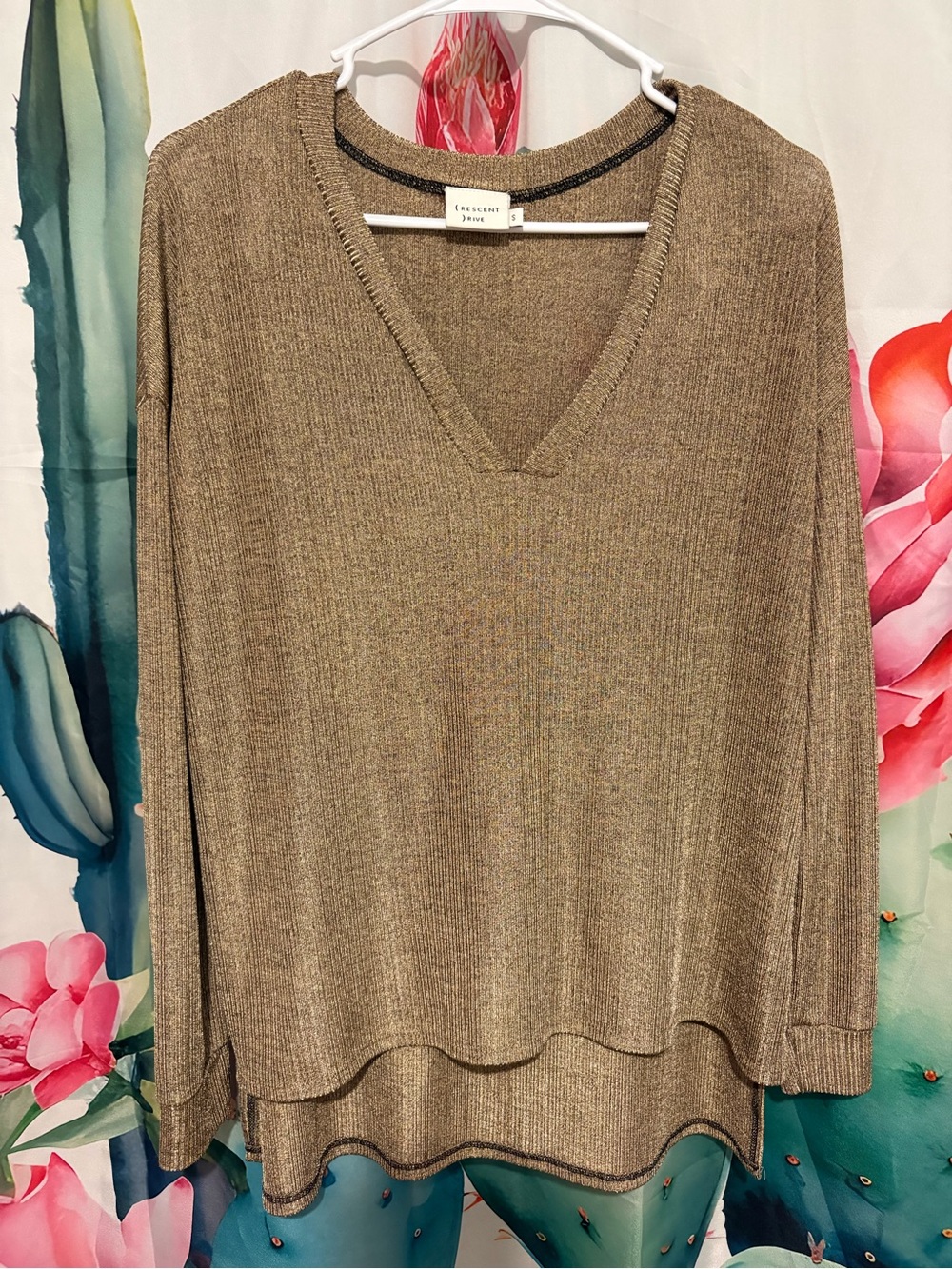 Crescent Drive Women's Ribbed Knit V-Neck Long Sleeve Pullover Sweater Brown S